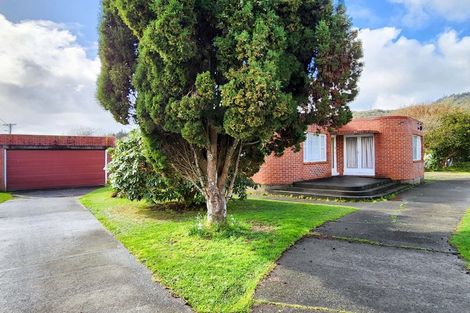 Photo of property in 13 Hawthorn Crescent, Stokes Valley, Lower Hutt, 5019
