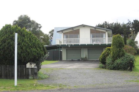Photo of property in 178 Ocean Beach Road, Tairua, 3508