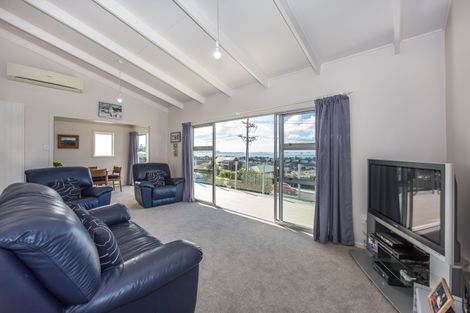 Photo of property in 46 Brightside Road, Stanmore Bay, Whangaparaoa, 0932