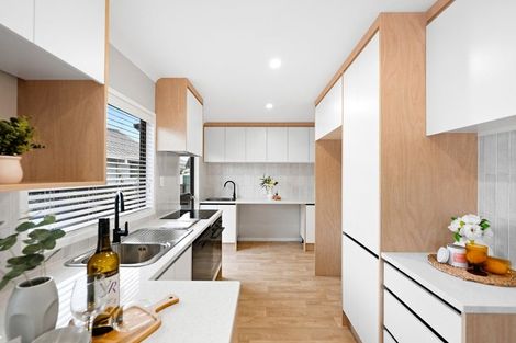 Photo of property in 17 Caulfield Place, Nawton, Hamilton, 3200