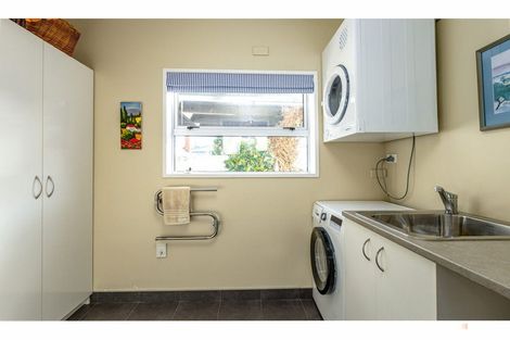 Photo of property in 5 Sutter Street, Seaview, Timaru, 7910