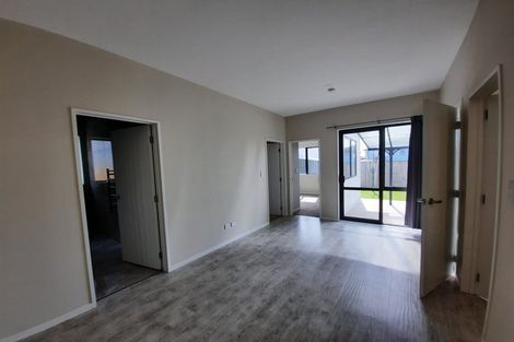 Photo of property in 11 Drumbuoy Drive, Flat Bush, Auckland, 2019