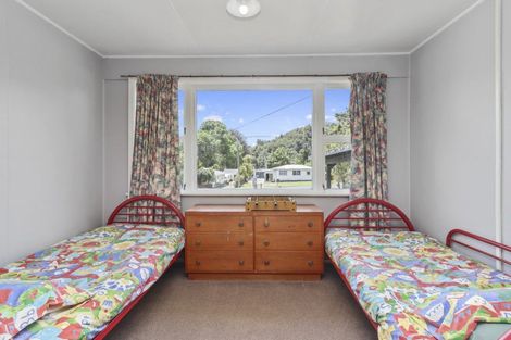 Photo of property in 18 Oxford Road, Lake Rotoma, Rotorua, 3074