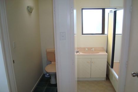 Photo of property in 5/38 Mahara Avenue, Birkenhead, Auckland, 0626