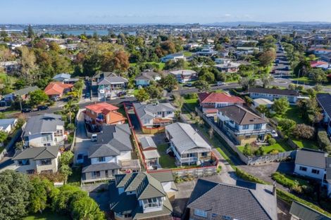 Photo of property in 1/32 Greenhill Crescent, Pakuranga, Auckland, 2010