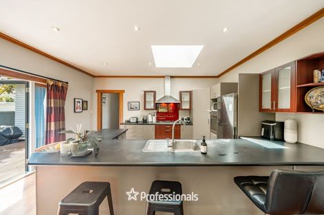 Photo of property in 143 Whites Line East, Waiwhetu, Lower Hutt, 5010