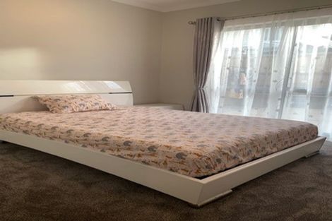 Photo of property in 8 Puruatanga Drive, Flat Bush, Auckland, 2019