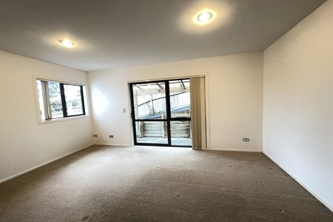 Photo of property in 114 Kittiwake Drive, Schnapper Rock, Auckland, 0632