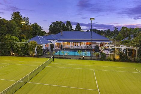 Photo of property in 9 Birchwood Grove, Greenhithe, Auckland, 0632