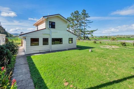 Photo of property in 42 Rimmer Road, Helensville, 0875