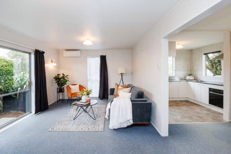 Photo of property in 11a Apollo Parade, Milson, Palmerston North, 4414
