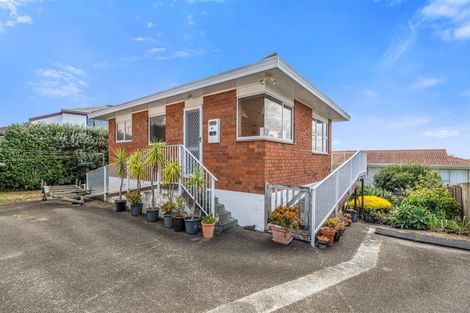 Photo of property in 80 Litten Road, Cockle Bay, Auckland, 2014