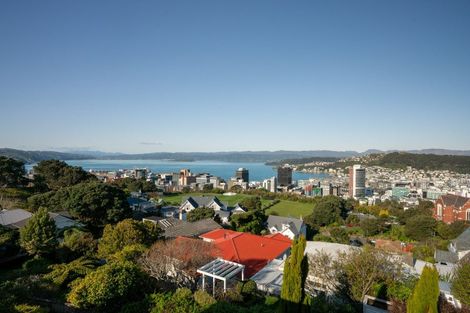Photo of property in 2/15 Upland Road, Kelburn, Wellington, 6012