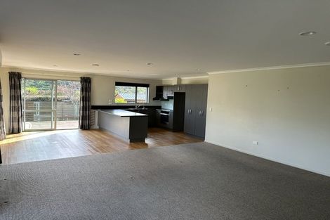 Photo of property in 17 Glentui Place, Waikawa, Picton, 7220
