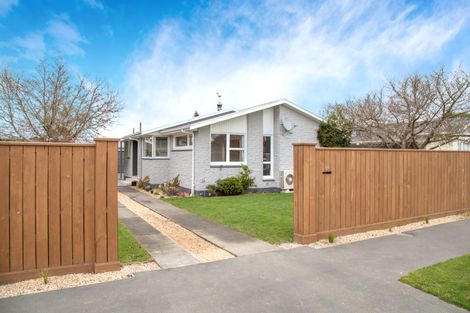 Photo of property in 127 Northcote Road, Northcote, Christchurch, 8052