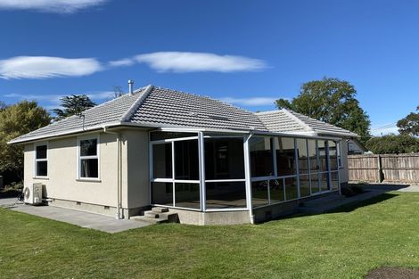 Photo of property in 8 Renwick Place, Hillmorton, Christchurch, 8025