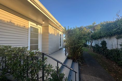 Photo of property in 56 Cuba Street, Marton, 4710
