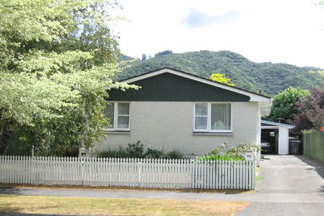 Photo of property in 63 California Drive, Totara Park, Upper Hutt, 5018