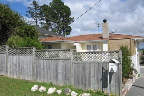 Photo of property in 2/662 East Coast Road, Pinehill, Auckland, 0630