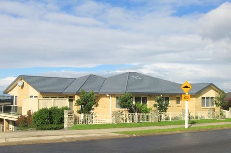 Photo of property in 39 Grovenor Drive, Orewa, 0931