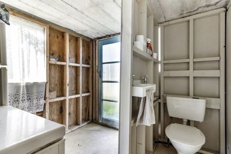 Photo of property in 321 Barrowclough Road, Whangamata, 3620