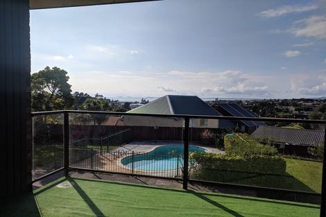 Photo of property in 4 Robin Lane, Browns Bay, Auckland, 0630