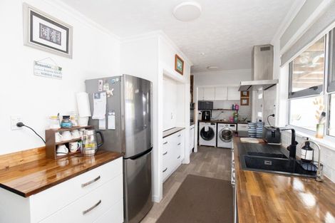 Photo of property in 71 Pipiroa Road, Ngatea, 3503