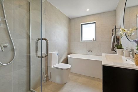 Photo of property in 9a Kotiu Place, Massey, Auckland, 0614