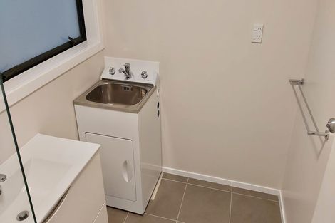 Photo of property in 1/162 Gowing Drive, Meadowbank, Auckland, 1072