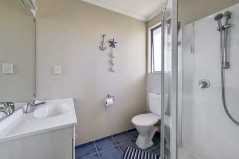 Photo of property in 12a Danbury Drive, Torbay, Auckland, 0630