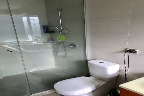 Photo of property in 36 Peter Terrace, Castor Bay, Auckland, 0620