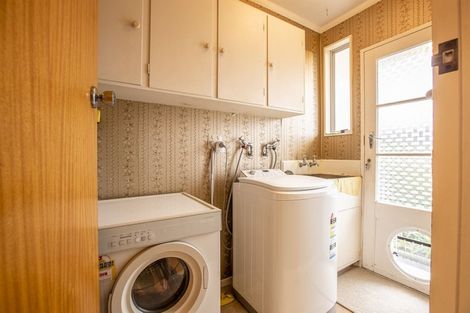 Photo of property in 17 Palliser Place, Milson, Palmerston North, 4414