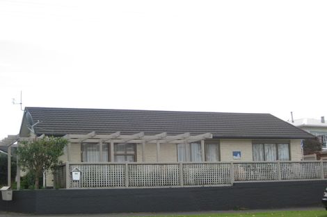 Photo of property in 98b Govett Avenue, Frankleigh Park, New Plymouth, 4310