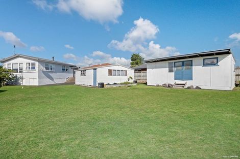 Photo of property in 56 Orams Road, Hillpark, Auckland, 2102