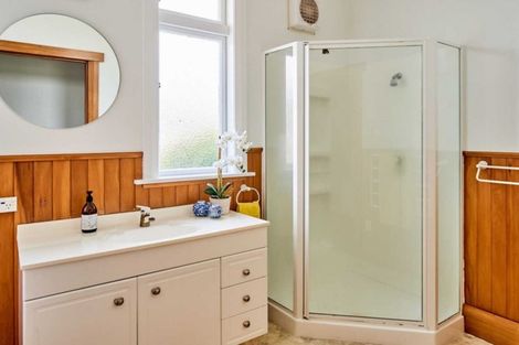 Photo of property in 9 Riddiford Street, Woburn, Lower Hutt, 5011