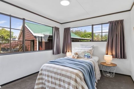 Photo of property in 4 Avon Close, Richmond Heights, Taupo, 3330