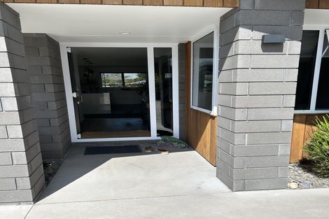 Photo of property in 55 Athenree Road, Athenree, Katikati, 3177