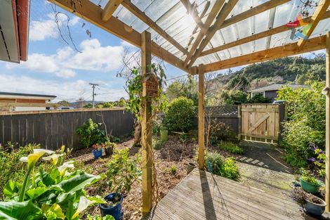 Photo of property in 94 Horoeka Street, Stokes Valley, Lower Hutt, 5019