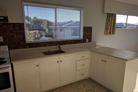 Photo of property in 37 Carluke Street, Paparangi, Wellington, 6037