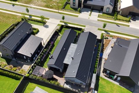 Photo of property in 53 Mount Nicholas Avenue, Wanaka, 9305