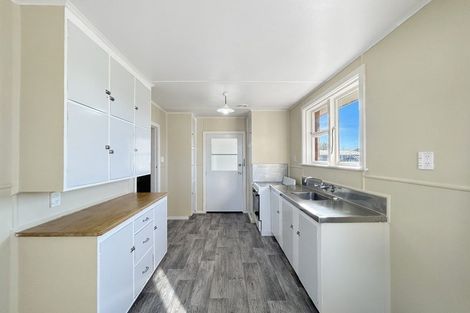 Photo of property in 300 Conyers Street, Strathern, Invercargill, 9812