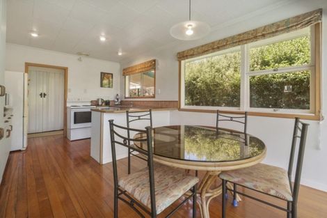 Photo of property in 14 Renata Crescent, Te Atatu Peninsula, Auckland, 0610