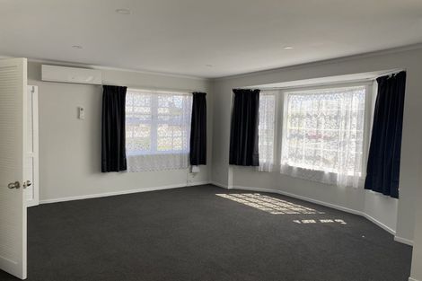 Photo of property in 12 Edwards Avenue, Henderson, Auckland, 0610