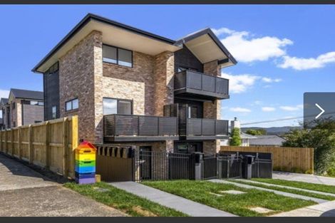 Photo of property in 2/137 View Road, Sunnyvale, Auckland, 0612