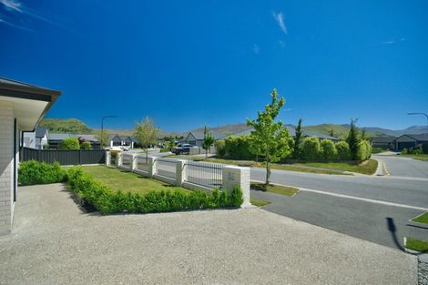 Photo of property in 24 Risinghurst Terrace, Lower Shotover, Queenstown, 9304