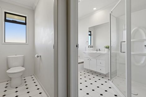 Photo of property in 12 Contour Avenue, Pyes Pa, Tauranga, 3112