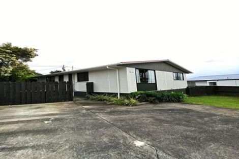 Photo of property in 1/79a Colwill Road, Massey, Auckland, 0614