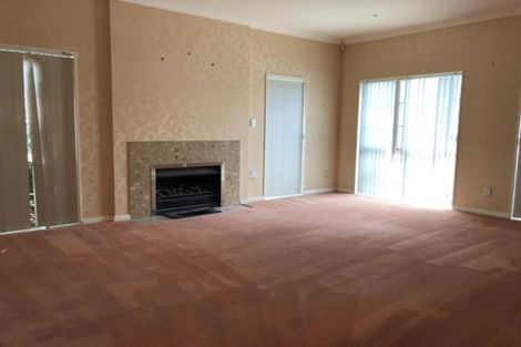 Photo of property in 23 Lansell Drive, East Tamaki Heights, Auckland, 2016