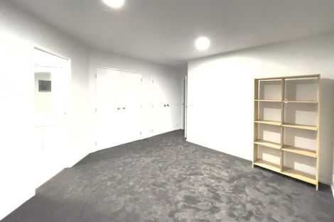 Photo of property in 32 Spalding Rise, Golflands, Auckland, 2013