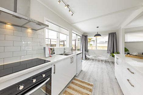 Photo of property in 19 Haddon Street, Mangere East, Auckland, 2024